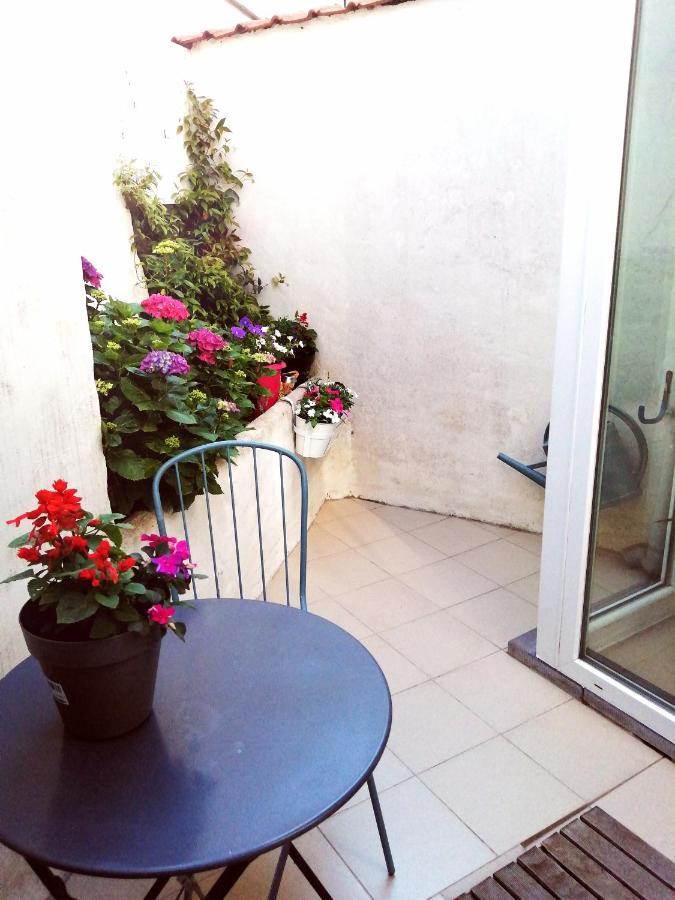 Studio With Terrace In 17Th Century House Bruges Exterior foto